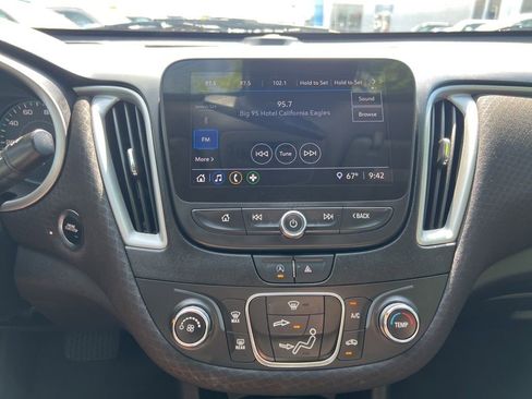 Used 2024 Chevrolet Malibu LS image 27