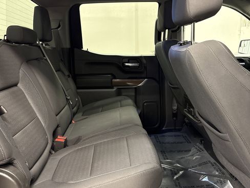 Used 2021 Chevrolet Silverado 1500 LT Trail Boss w/ LPO, Dark Essentials Package image 32