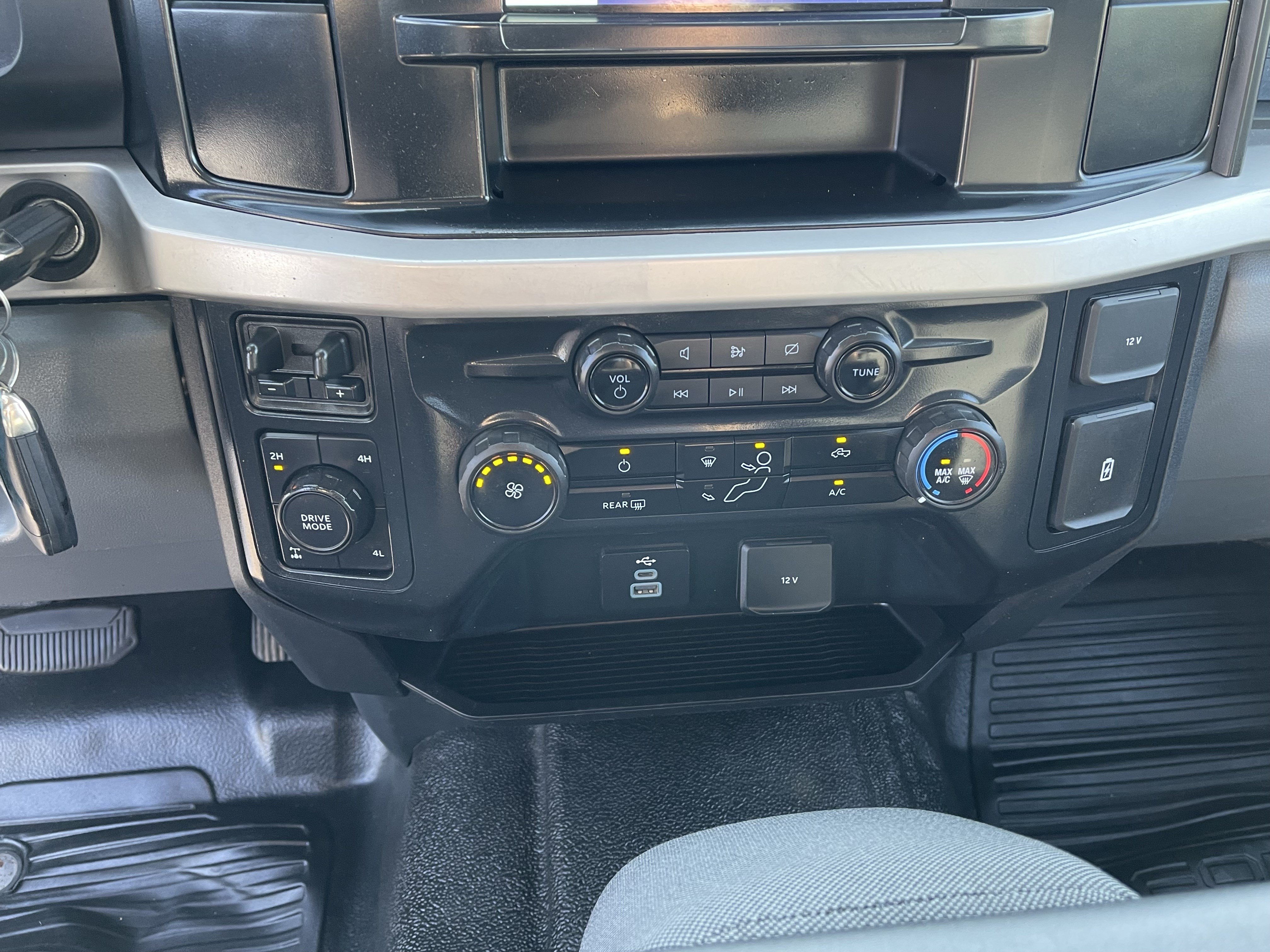 Used 2024 Ford F350 XL w/ XL Off-Road Package AWD/4WD image 22