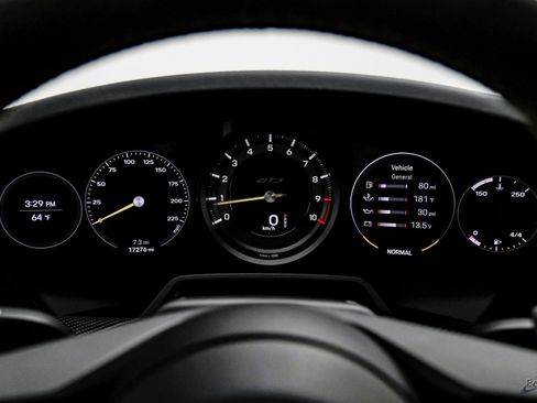 Used 2022 Porsche 911 GT3 image 71