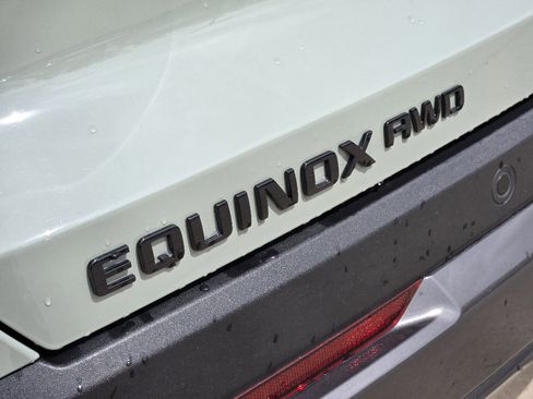 Used 2025 Chevrolet Equinox ACTIV image 16