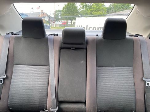 Used 2018 Toyota Corolla LE FWD image 25