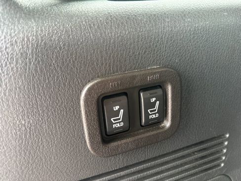 Used 2010 Ford Explorer Limited image 32