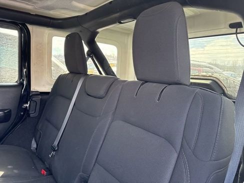 Used 2019 Jeep Wrangler Unlimited Sport S image 10