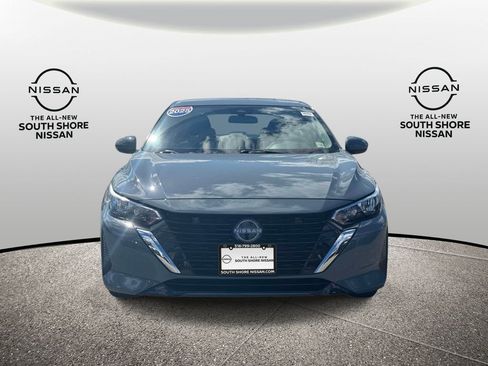 Used 2025 Nissan Sentra SV image 2