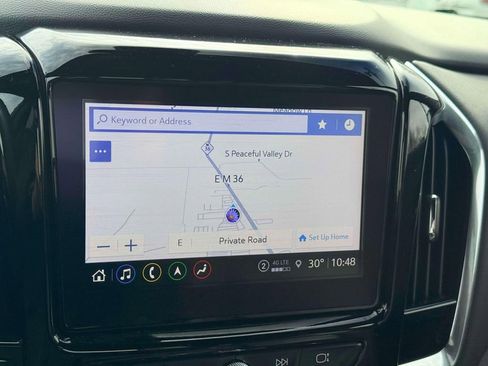 Used 2023 Chevrolet Traverse RS image 25