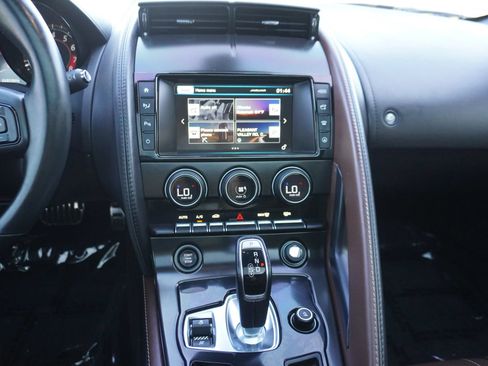 Used 2016 Jaguar F-TYPE Coupe RWD image 16