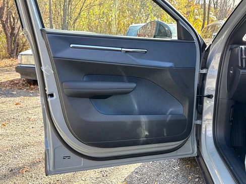 New 2025 Volvo EX30 Ultra w/ Protection Package Premier AWD/4WD image 9