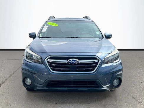 Used 2018 Subaru Outback 2.5i Limited AWD/4WD image 2