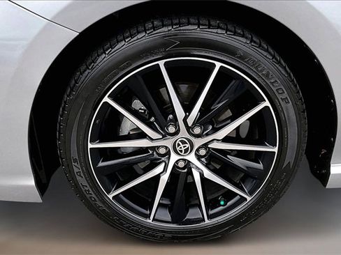 Used 2021 Toyota Camry SE image 27