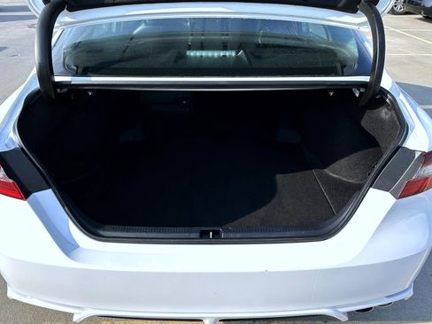 Used 2024 Toyota Camry SE image 21