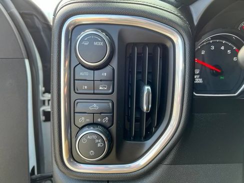 Used 2021 Chevrolet Silverado 1500 LT w/ Convenience Package II AWD/4WD image 25