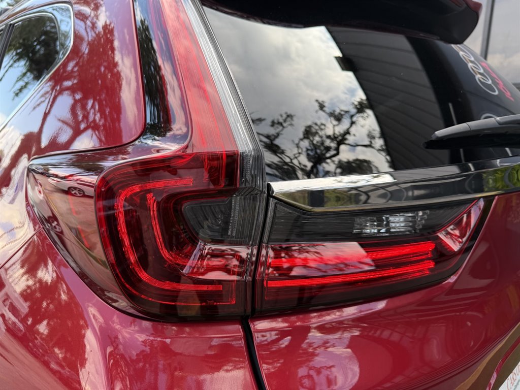 Used 2020 Honda CR-V Touring image 11