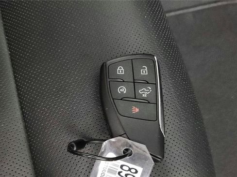 Used 2025 GMC Sierra 1500 SLT AWD/4WD image 25