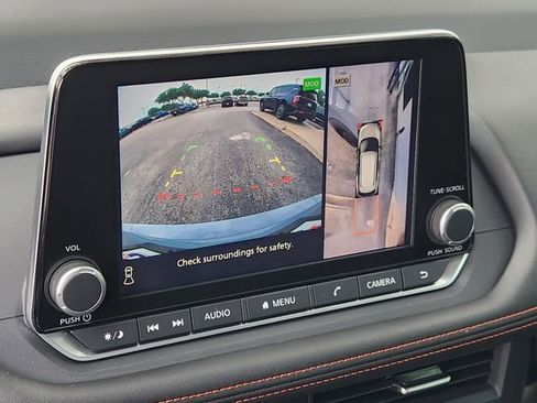 Used 2025 Nissan Rogue SV w/ Rock Creek Premium Package image 14