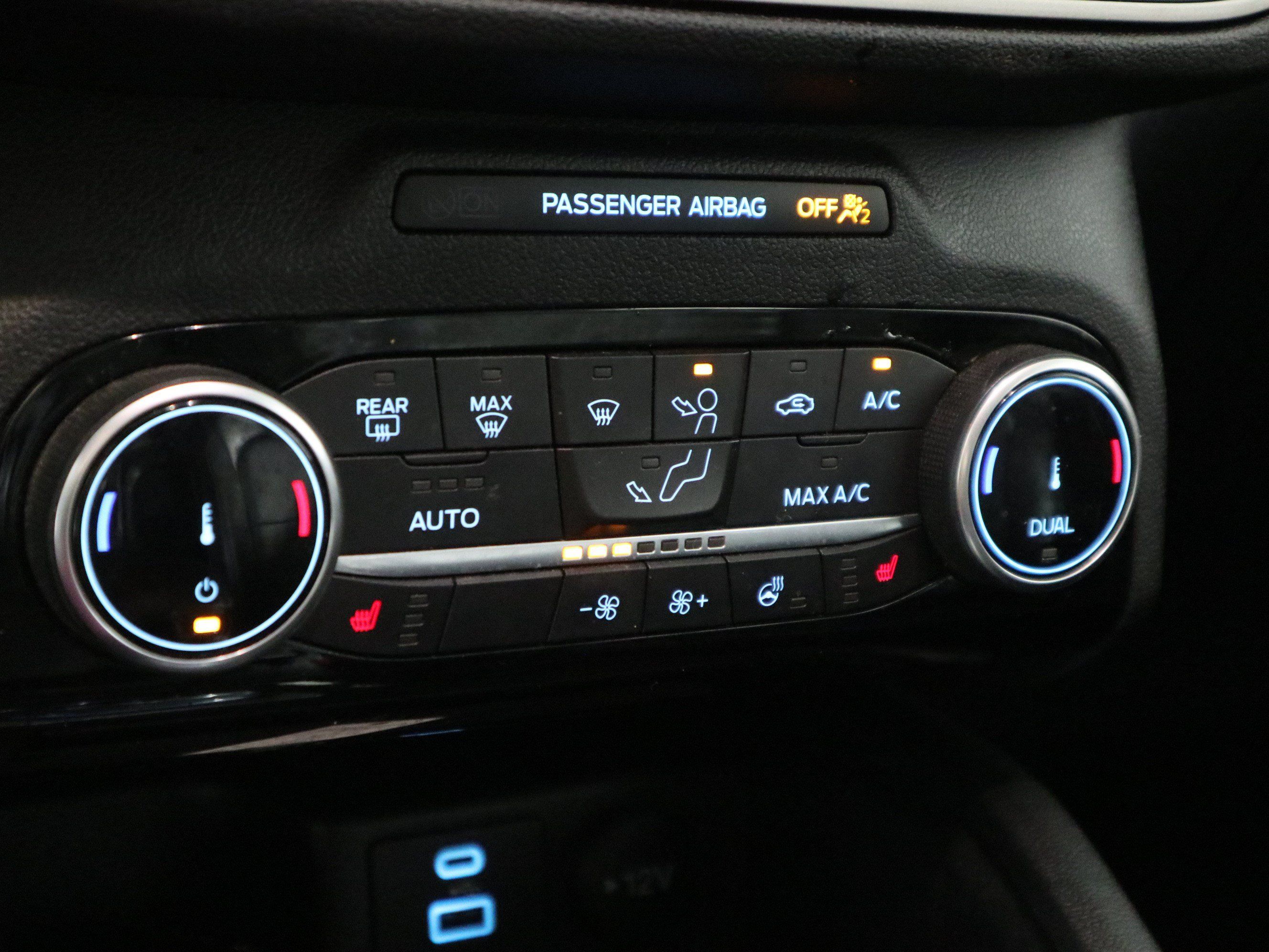 Used 2022 Ford Escape SEL w/ Technology Package AWD/4WD image 27