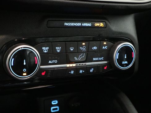 Used 2022 Ford Escape SEL w/ Technology Package AWD/4WD image 27
