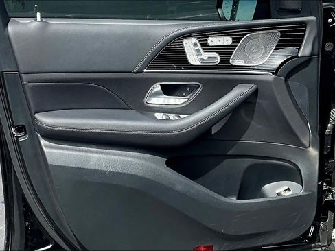 Used 2025 Mercedes-Benz GLS 450 4MATIC image 23