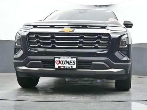 Used 2025 Chevrolet Equinox LT AWD/4WD image 43