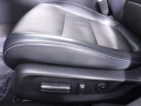 Used 2018 Honda Accord Sport image 29