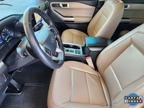 Used 2022 Ford Explorer XLT w/ Equipment Group 202A image 15