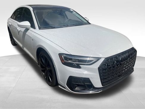 Used 2022 Audi A8 L 3.0T w/ Executive Package image 11
