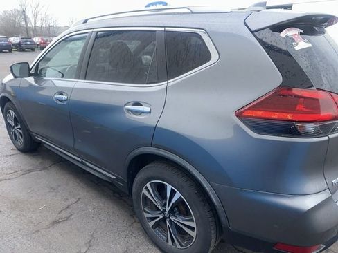 Used 2018 Nissan Rogue SL w/ Premium Package image 5