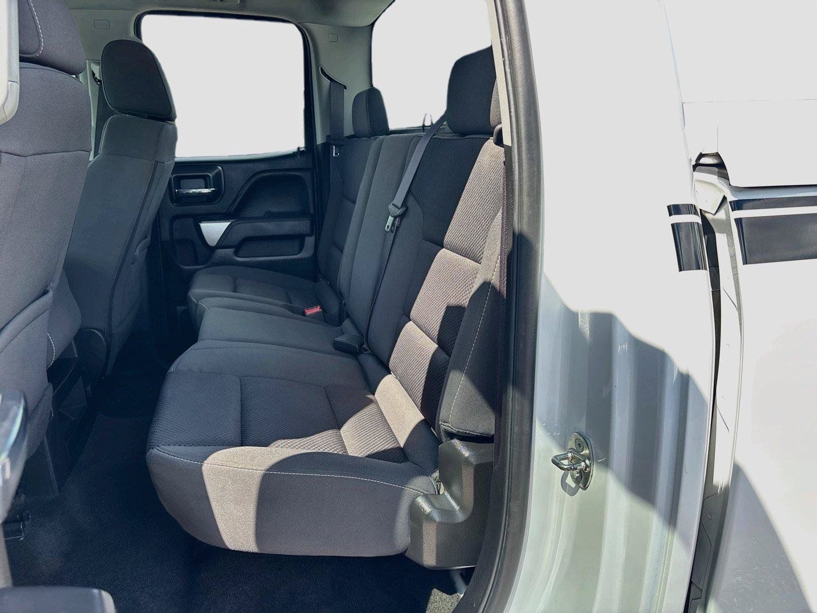 Used 2017 Chevrolet Silverado 1500 LT w/ LT Convenience Package RWD image 22