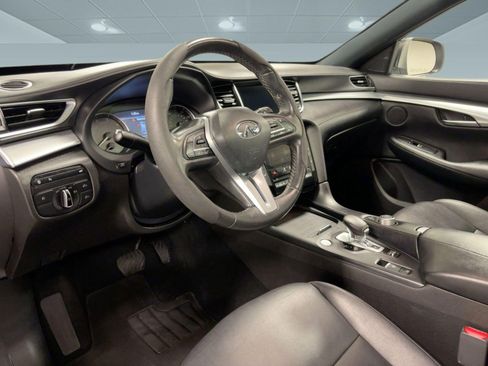 Used 2020 INFINITI QX50 Essential w/ Edition 30 Package image 4