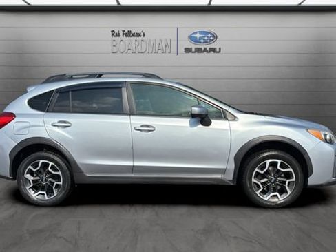 Used 2017 Subaru Crosstrek 2.0i Premium AWD/4WD image 3
