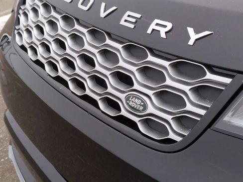 New 2026 Land Rover Discovery Limited Edition image 11
