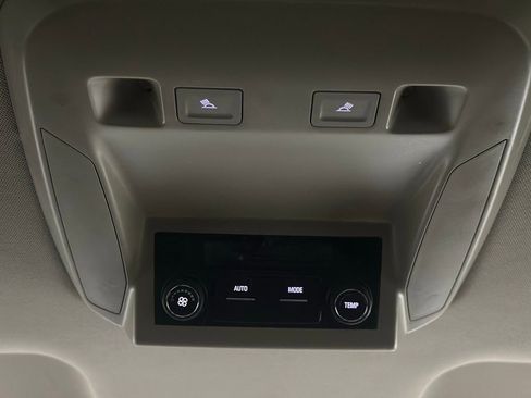 Used 2015 GMC Yukon SLE w/ Convenience Package image 21