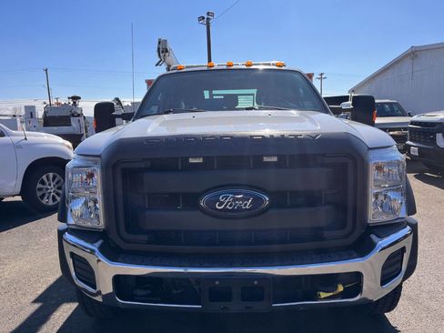 Used 2015 Ford F550 4x4 SuperCab Super Duty w/ Power Equipment Group image 2