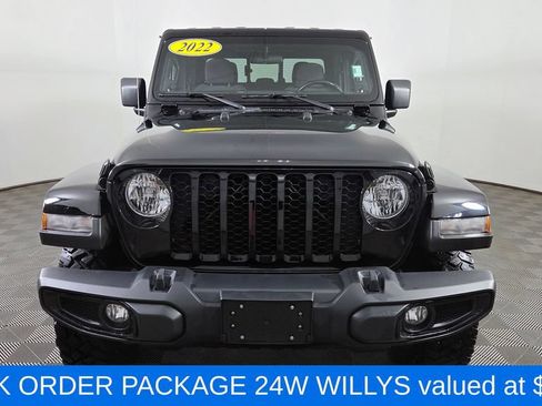 Used 2022 Jeep Gladiator Sport AWD/4WD image 2