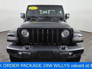 Used 2022 Jeep Gladiator Sport AWD/4WD video 2