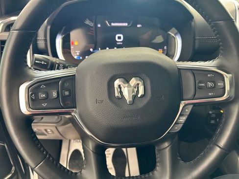 Used 2024 RAM 1500 Laramie AWD/4WD image 9