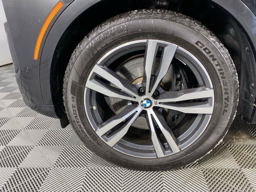 Used 2025 BMW X7 M60i w/ Climate Comfort Package AWD/4WD image 9