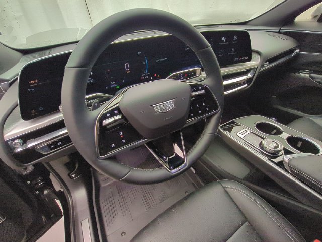 Used 2024 Cadillac Lyriq Sport w/ LPO, Floor Liner Package AWD/4WD image 9