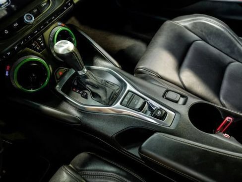Used 2017 Chevrolet Camaro LT RWD image 29