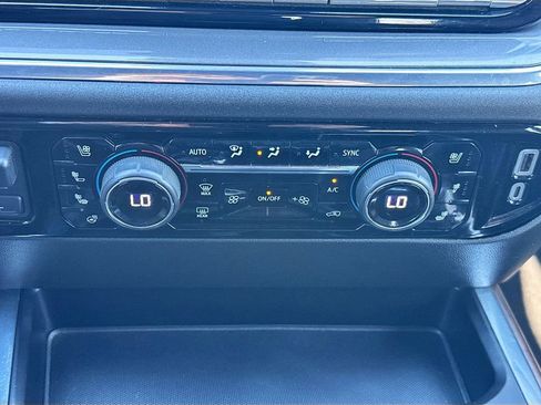 Used 2024 Chevrolet Silverado 1500 High Country image 15