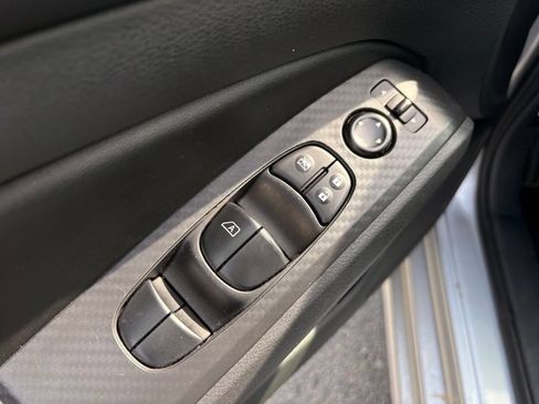 Used 2024 Nissan Altima 2.5 SV FWD image 11