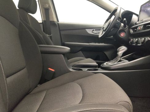 Used 2022 Kia Forte LXS FWD image 21