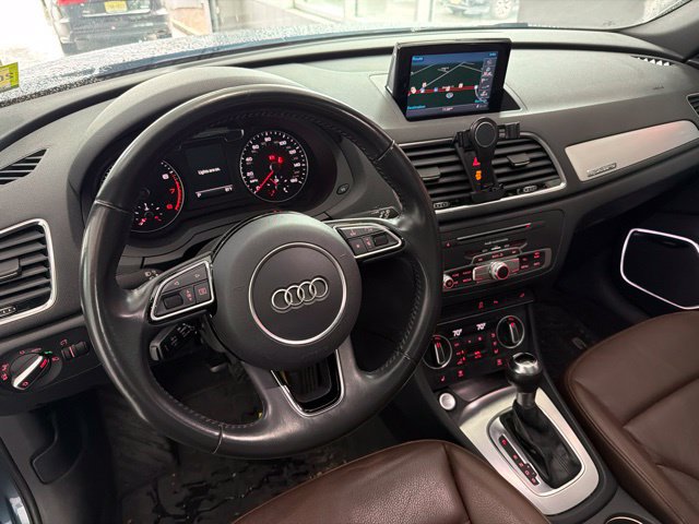 Used 2018 Audi Q3 2.0T Premium Plus w/ Premium Plus Package AWD/4WD image 9