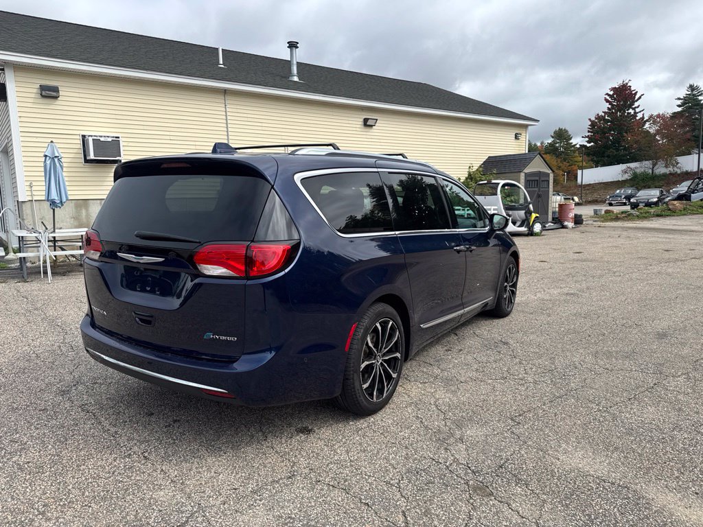 Used 2018 Chrysler Pacifica Limited w/ Advanced Safetytec Group FWD image 5