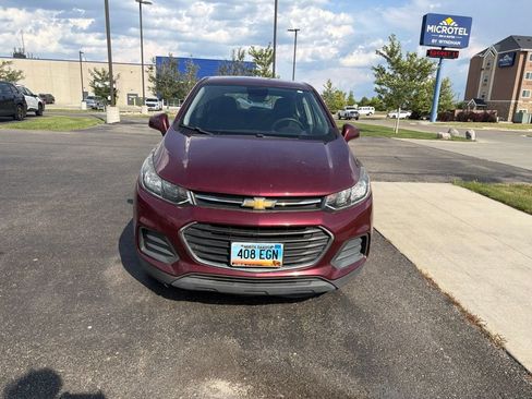 Used 2017 Chevrolet Trax LS FWD image 3