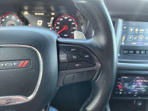 Used 2017 Dodge Charger R/T w/ Plus Group RWD image 20