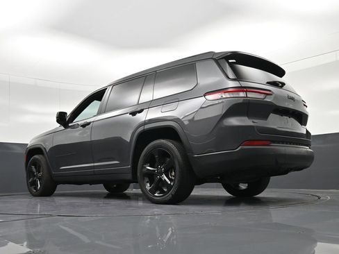 Used 2023 Jeep Grand Cherokee L Laredo RWD image 31