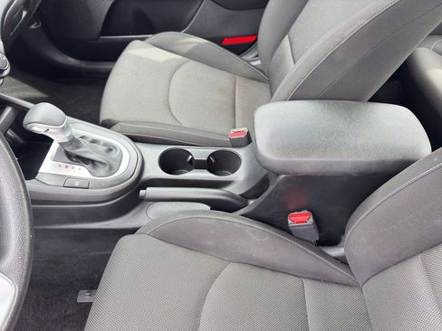 Used 2023 Kia Forte LXS image 14