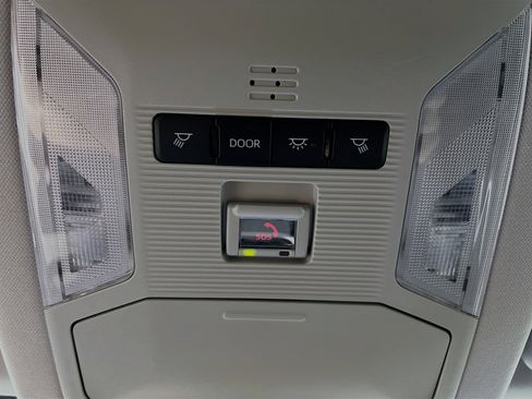 Used 2023 Toyota RAV4 LE image 21