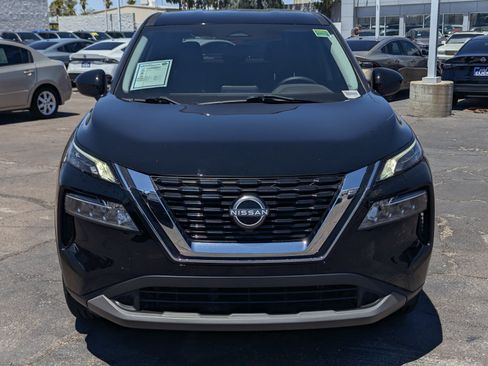 Used 2023 Nissan Rogue SV FWD image 6